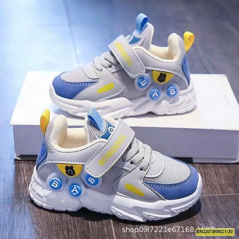 GIÀY THỂ THAO TRẺ EM SIÊU NHẸ