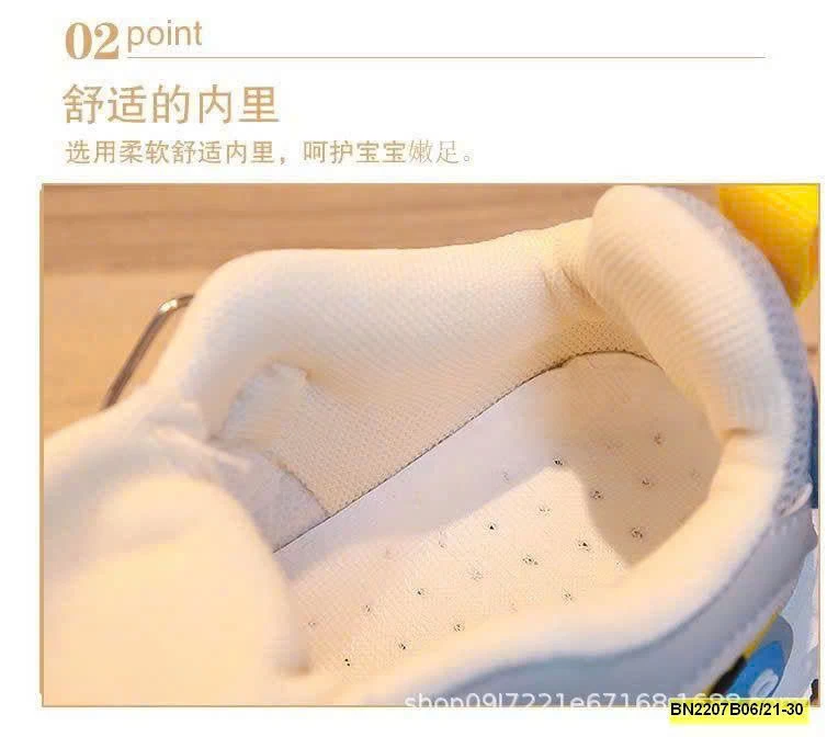 GIÀY THỂ THAO TRẺ EM SIÊU NHẸ