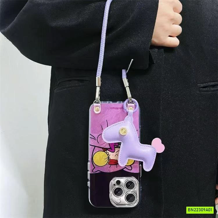 ỐP ĐIỆN THOẠI KÈM DÂY ĐEO MÓC NGỰA