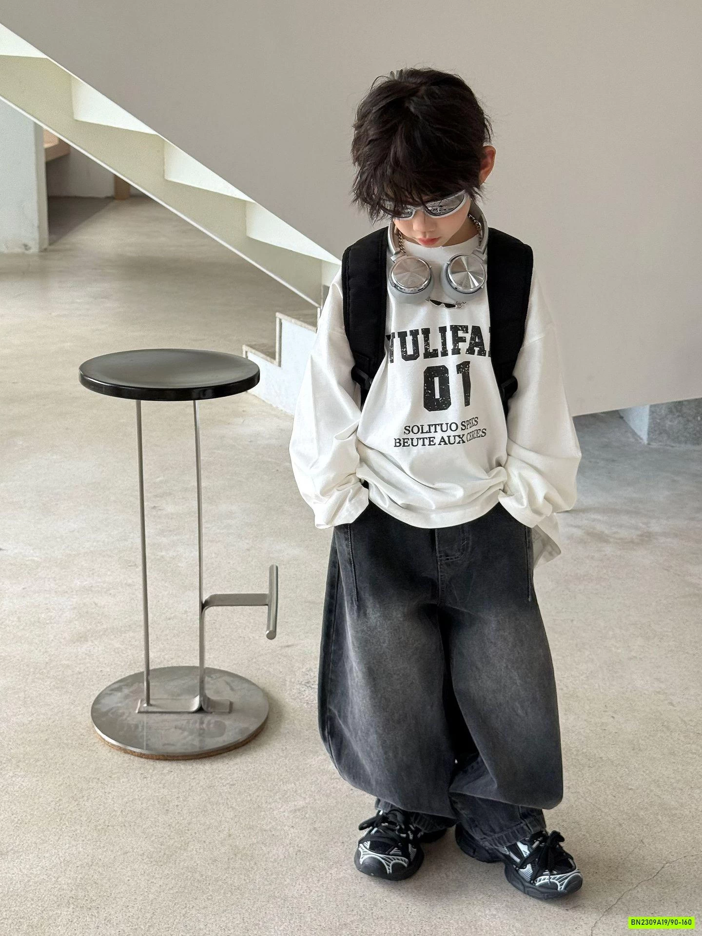 ÁO THUN TRẮNG SỐ 01