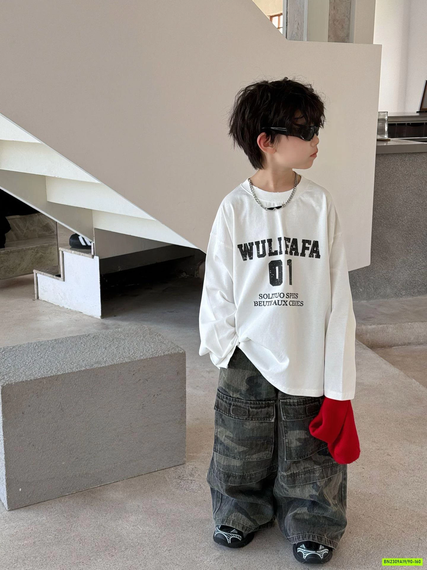 ÁO THUN TRẮNG SỐ 01