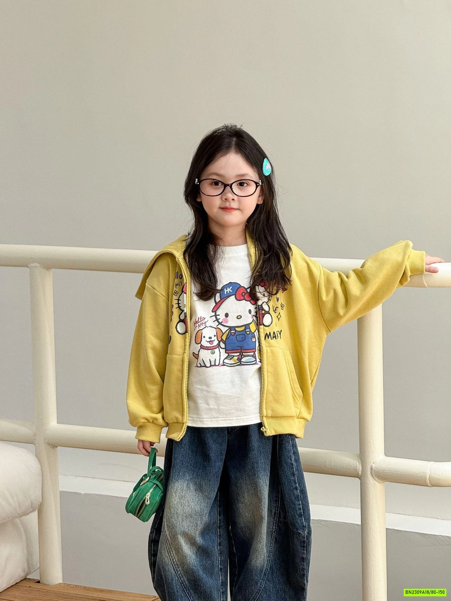 KHOÁC NỈ DA CÁ MICKEY