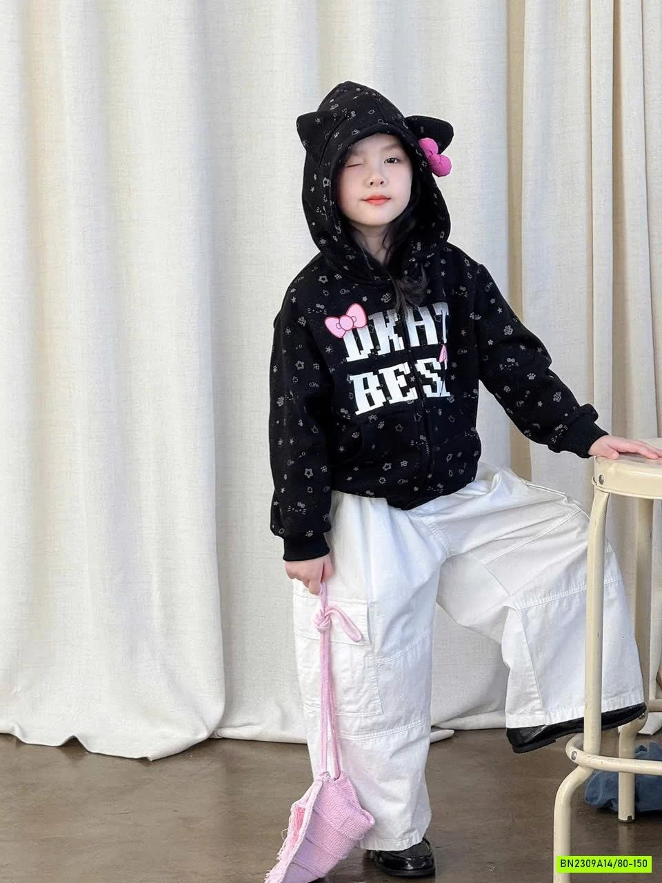 KHOÁC HOODIE MIX QUẦN SUÔNG TRẮNG