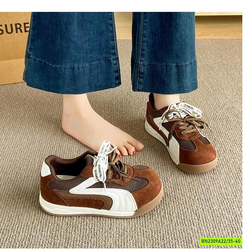 GIÀY THỂ THAO ĐẾ BÁNH MỲ PHỐI MÀU