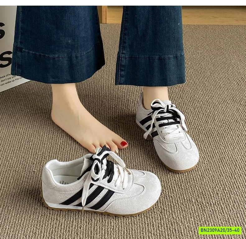 GIÀY THỂ THAO DA LỘN 3 VẠCH NỮ