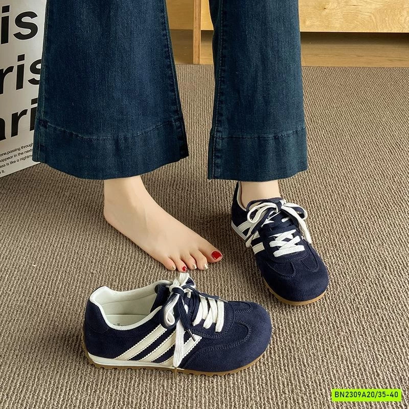 GIÀY THỂ THAO DA LỘN 3 VẠCH NỮ