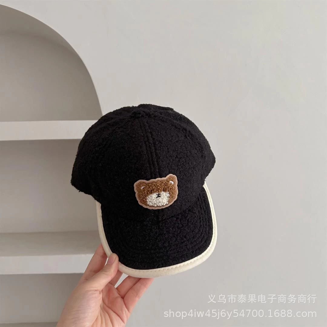 MŨ KẾT LÔNG CỪU GẮN GẤU