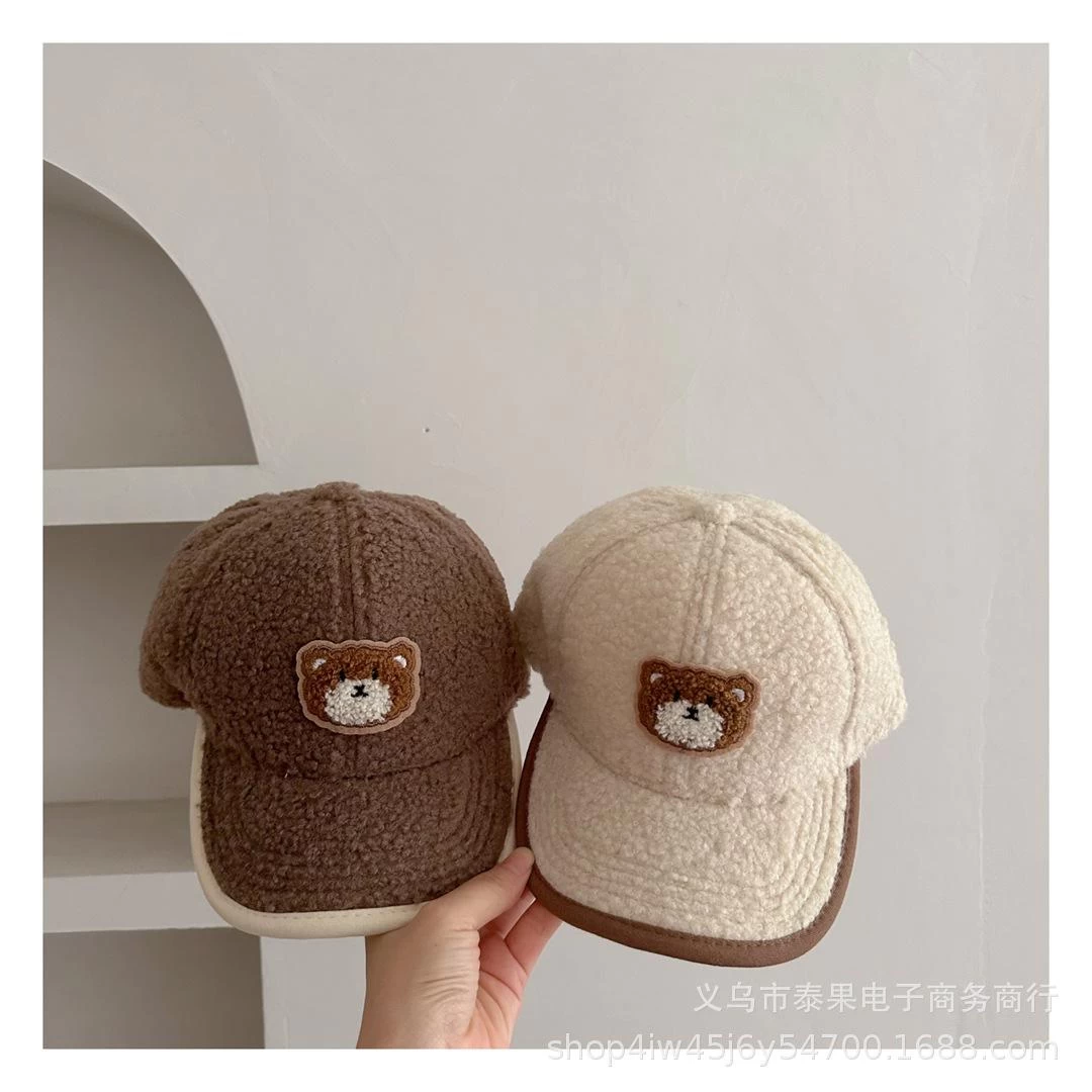 MŨ KẾT LÔNG CỪU GẮN GẤU