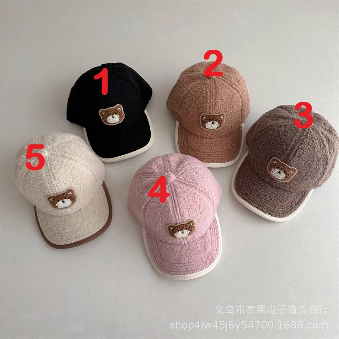 MŨ KẾT LÔNG CỪU GẮN GẤU