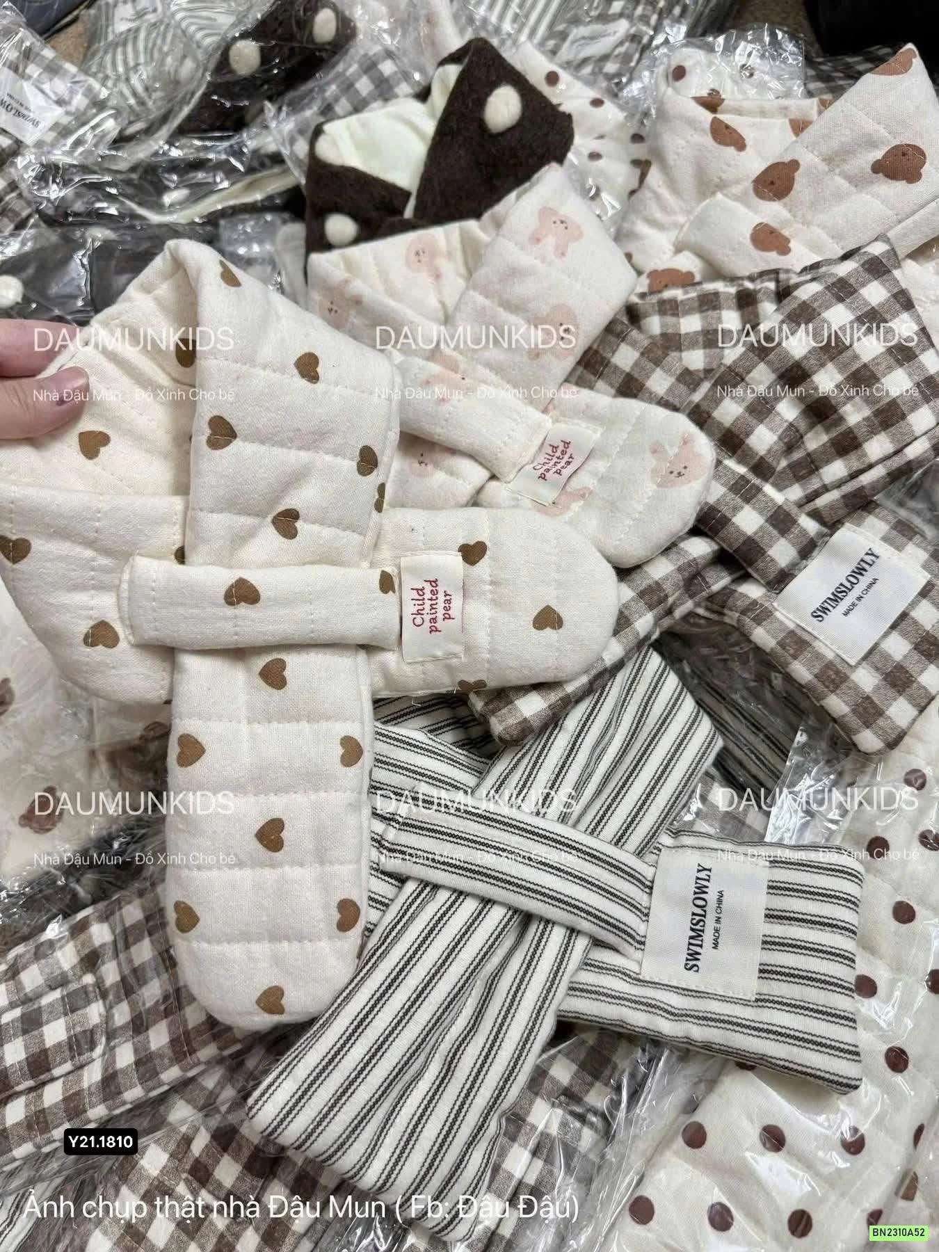 KHĂN QUÀNG CỔ VINTAGE