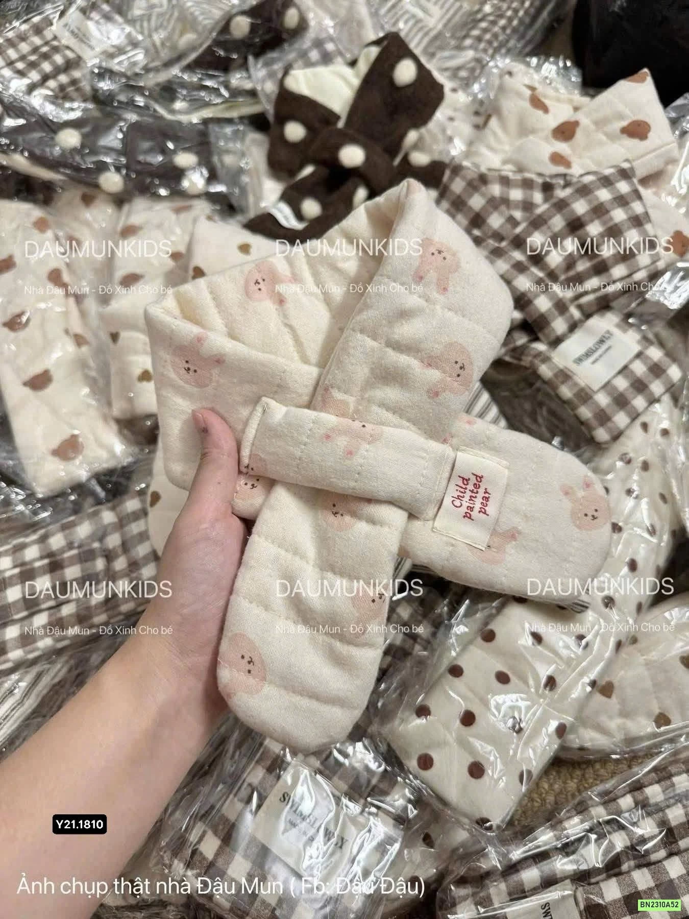 KHĂN QUÀNG CỔ VINTAGE