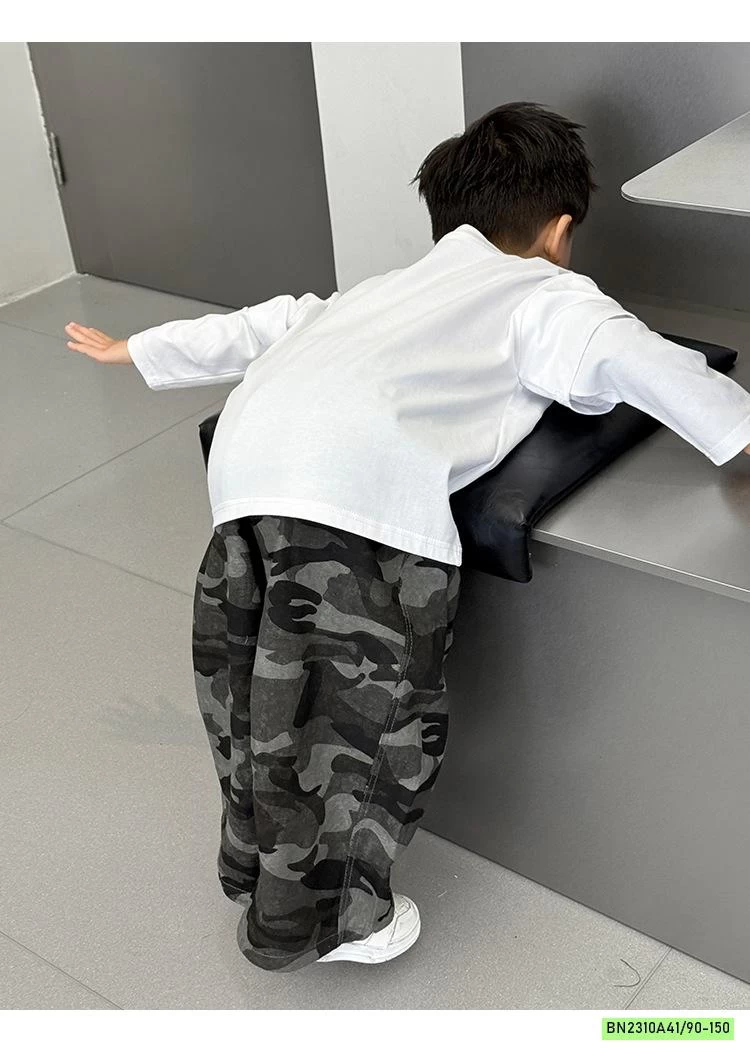 ÁO THUN TRẮNG IN CHỮ GIẢ 2 LỚP