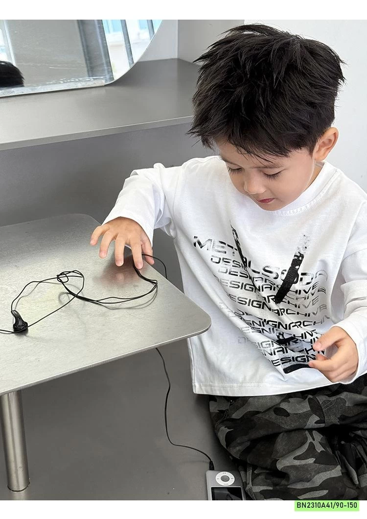 ÁO THUN TRẮNG IN CHỮ GIẢ 2 LỚP