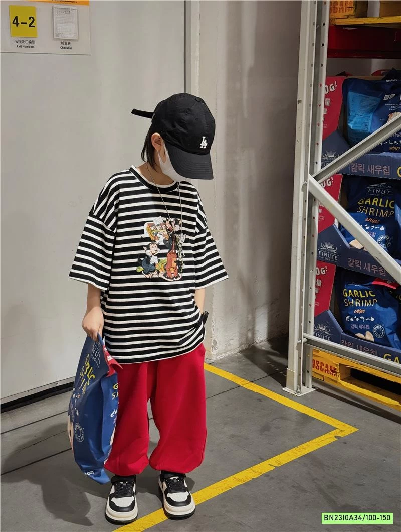 ÁO THUN KẺ HOẠT HÌNH