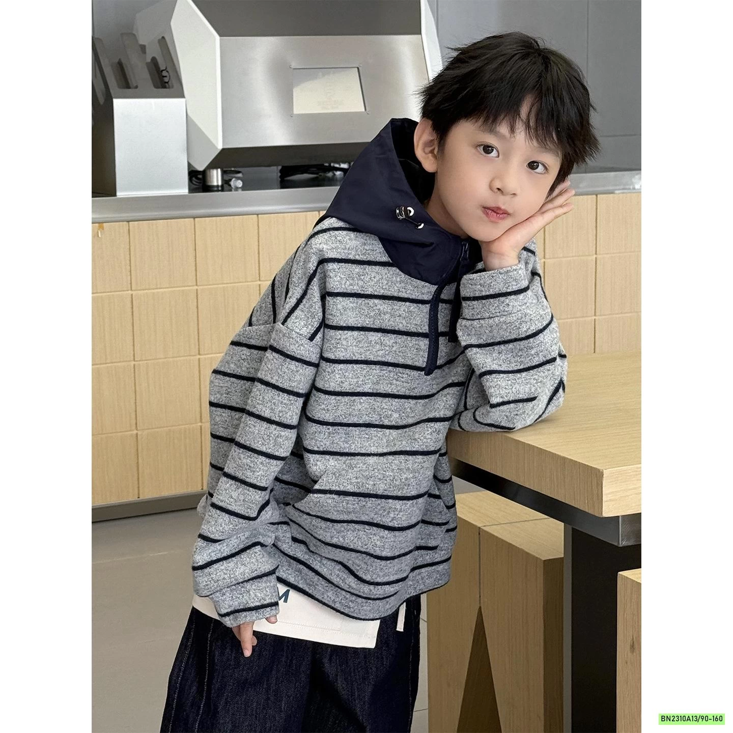 HOODIE NỈ KẺ PHỐI MÀU MŨ