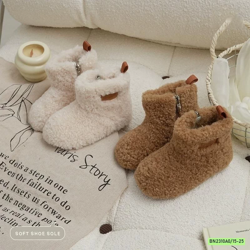 BOOT LÔNG CỪU SZ NHÍ KHÓA BÊN