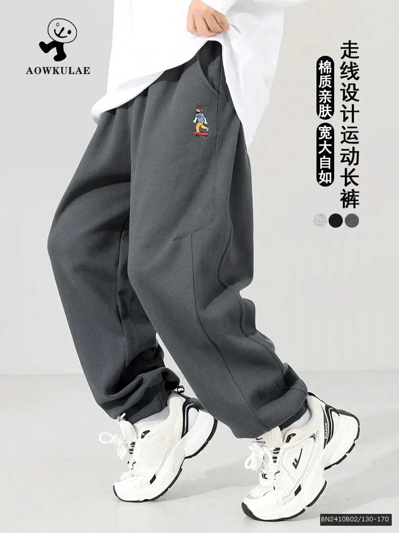 QUẦN NỈ SUỐNG LOGO VÁN TRƯỢT AKL