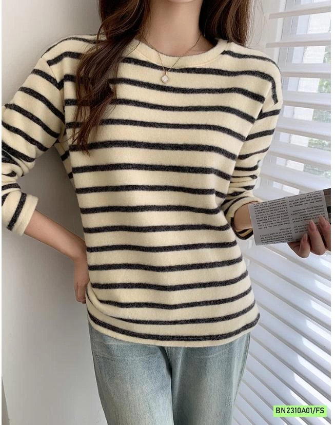 ÁO NỈ KẺ MỀM ẤM NỮ