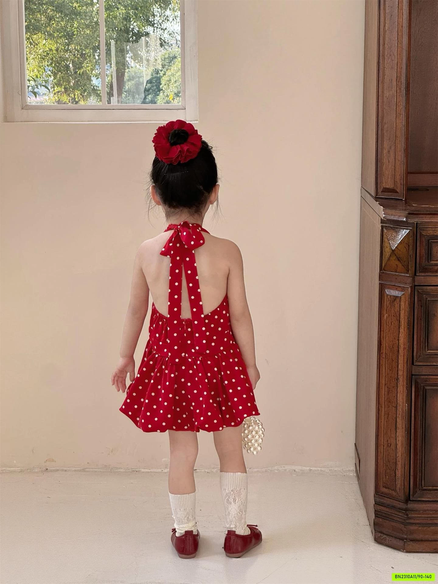 ĐẦM BÍ ĐỎ CHẤM BI KHOÉT LƯNG