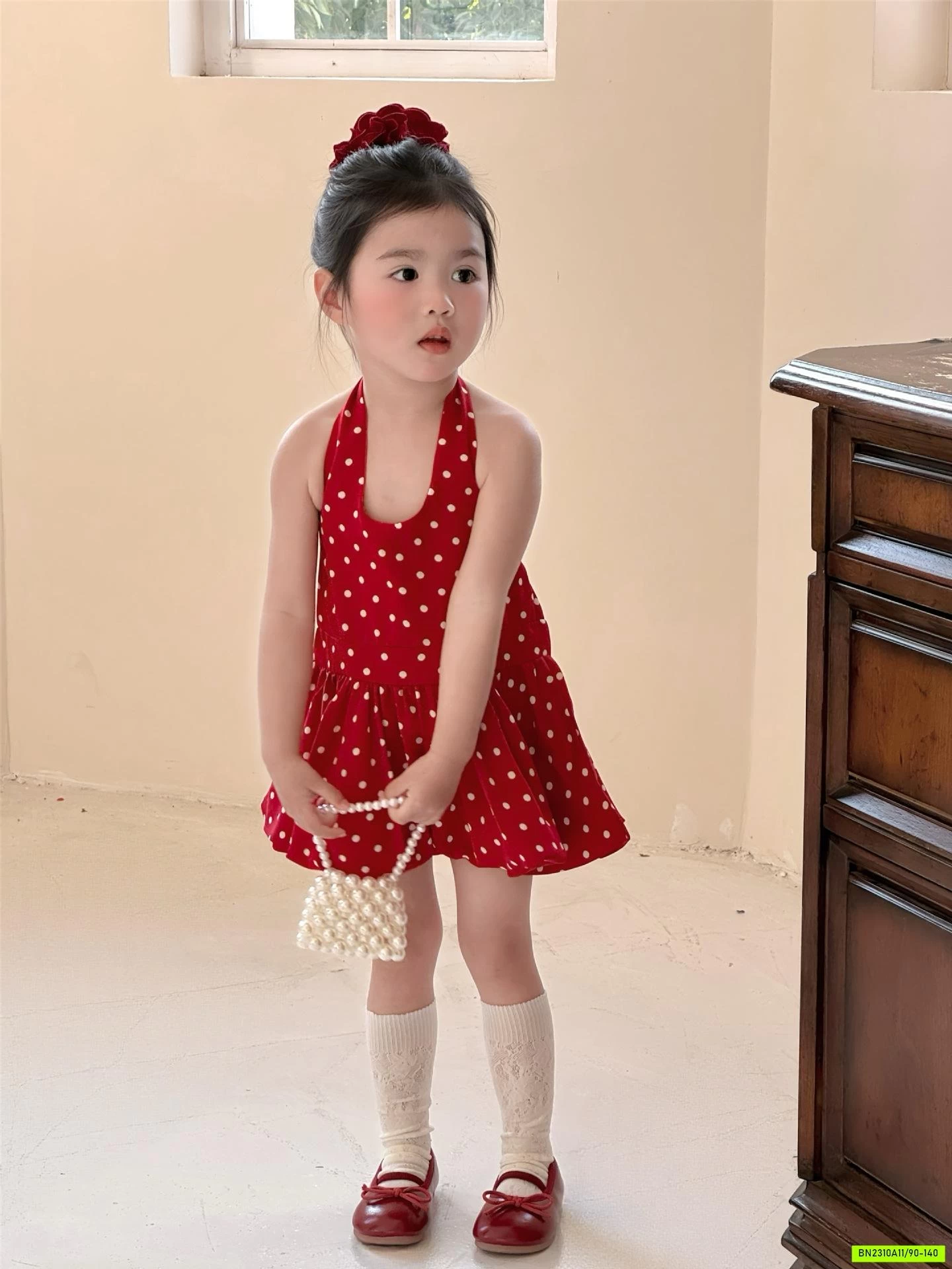ĐẦM BÍ ĐỎ CHẤM BI KHOÉT LƯNG