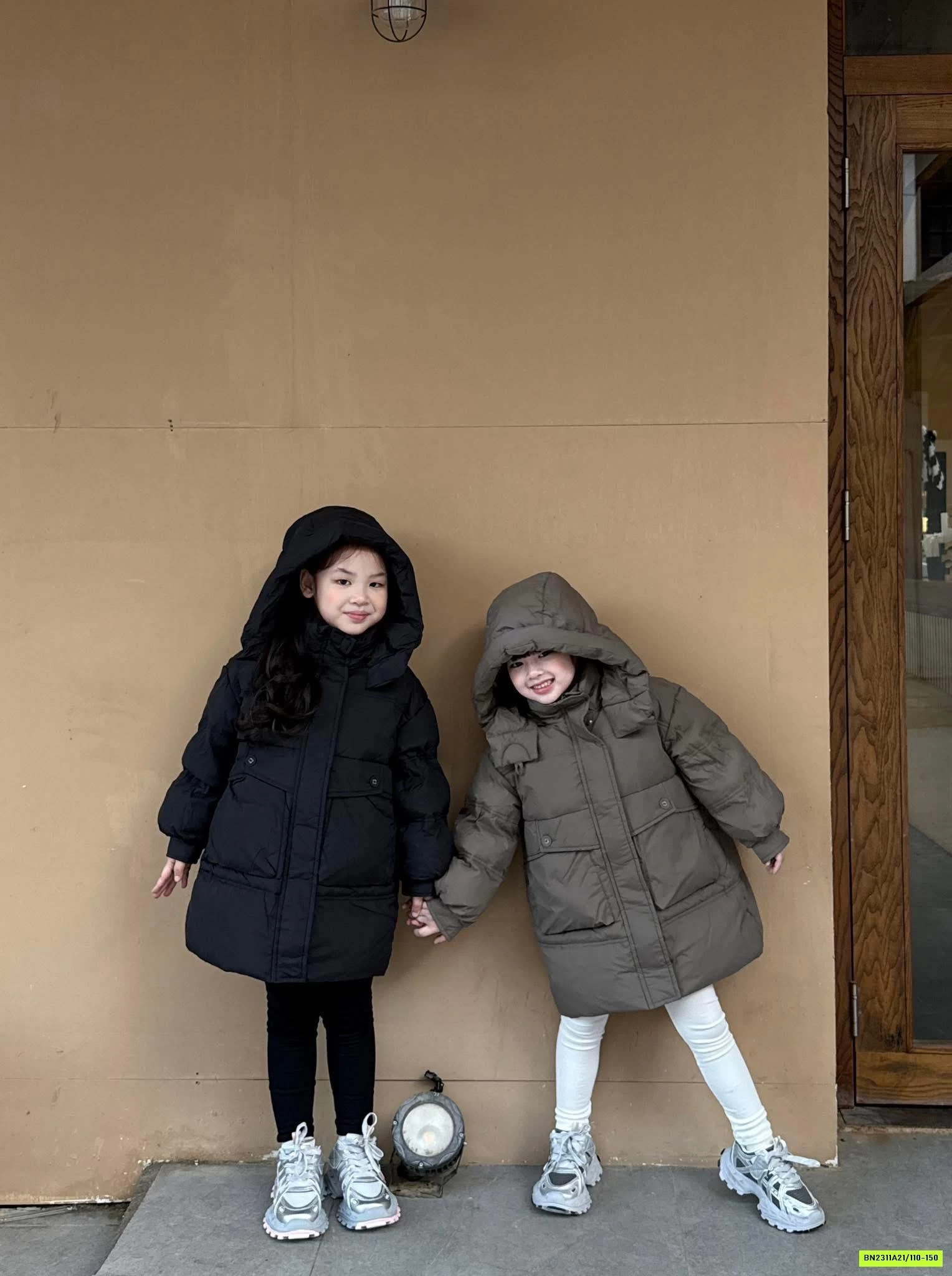 KHOÁC PHAO DÁNG DÀI LIỀN MŨ