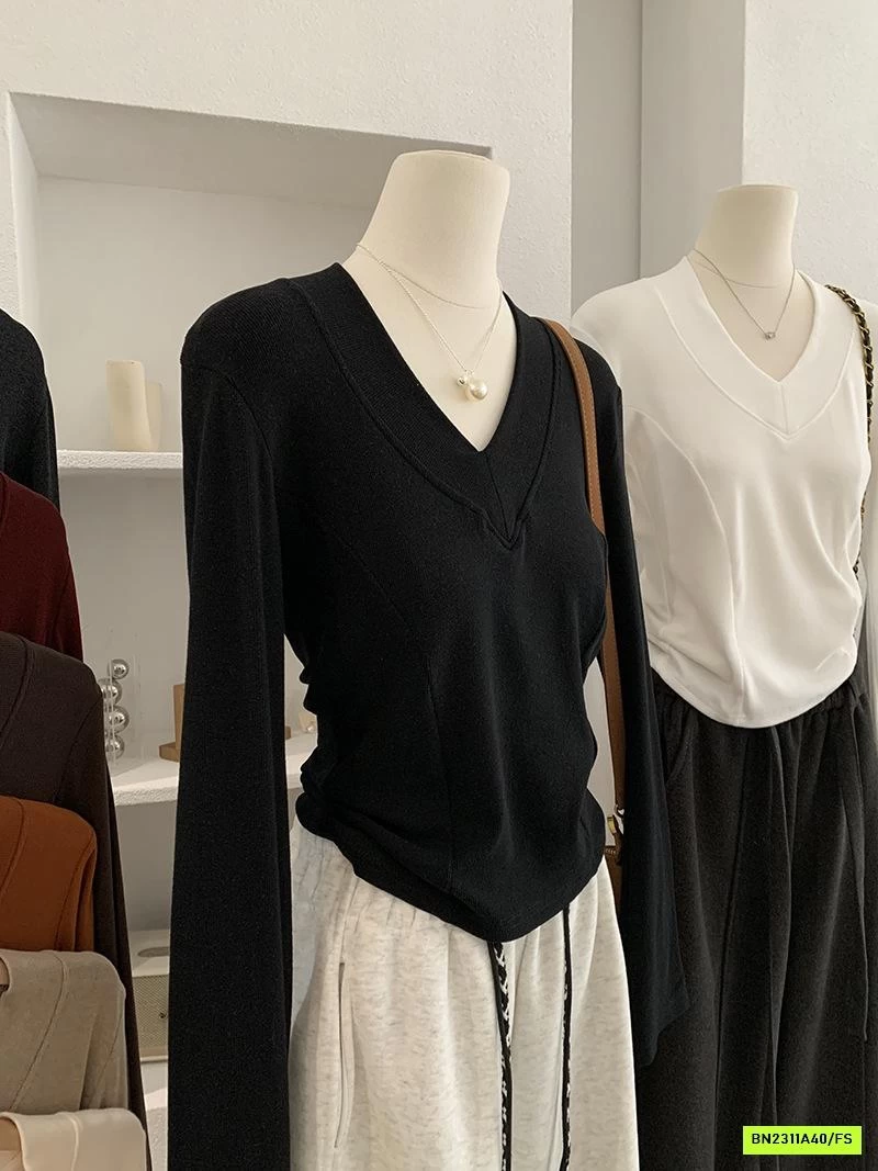 ÁO NỈ CROPTOP CỔ V