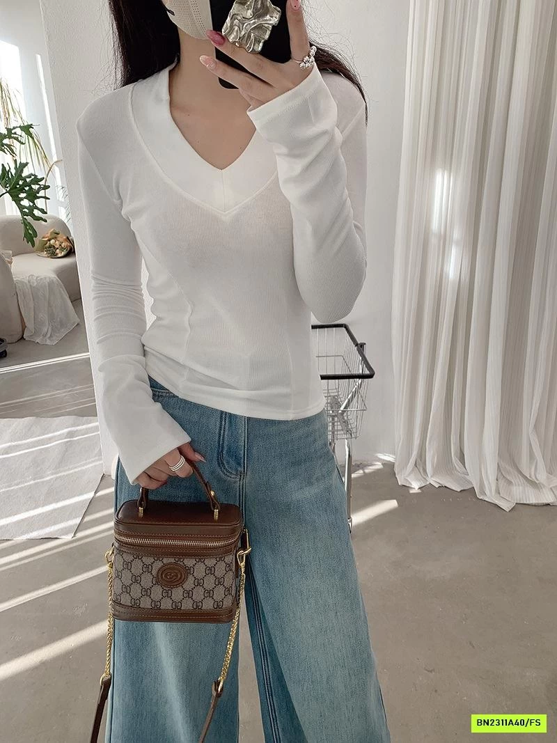 ÁO NỈ CROPTOP CỔ V