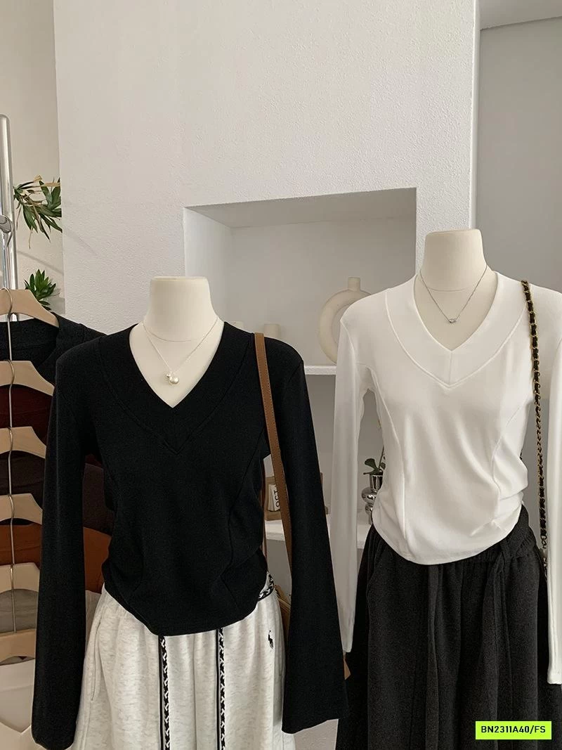 ÁO NỈ CROPTOP CỔ V