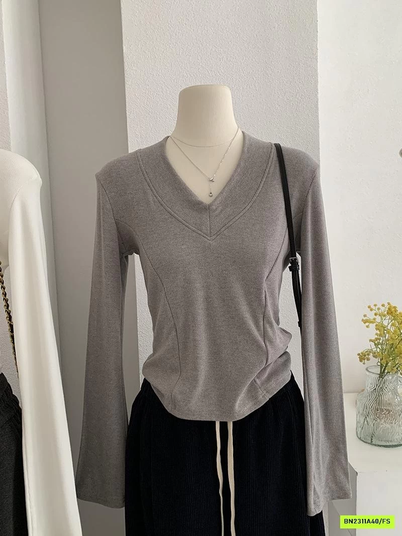 ÁO NỈ CROPTOP CỔ V