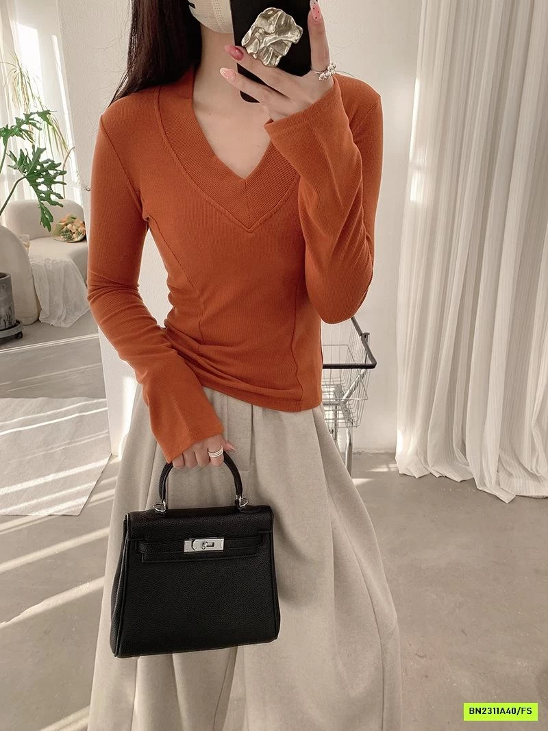 ÁO NỈ CROPTOP CỔ V