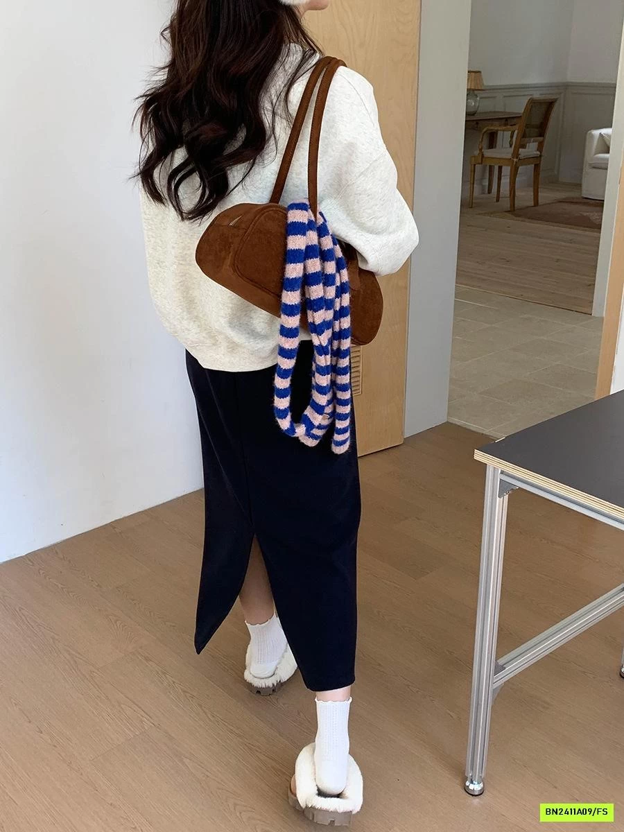 ÁO NỈ THÊU CÚN DỄ THƯƠNG