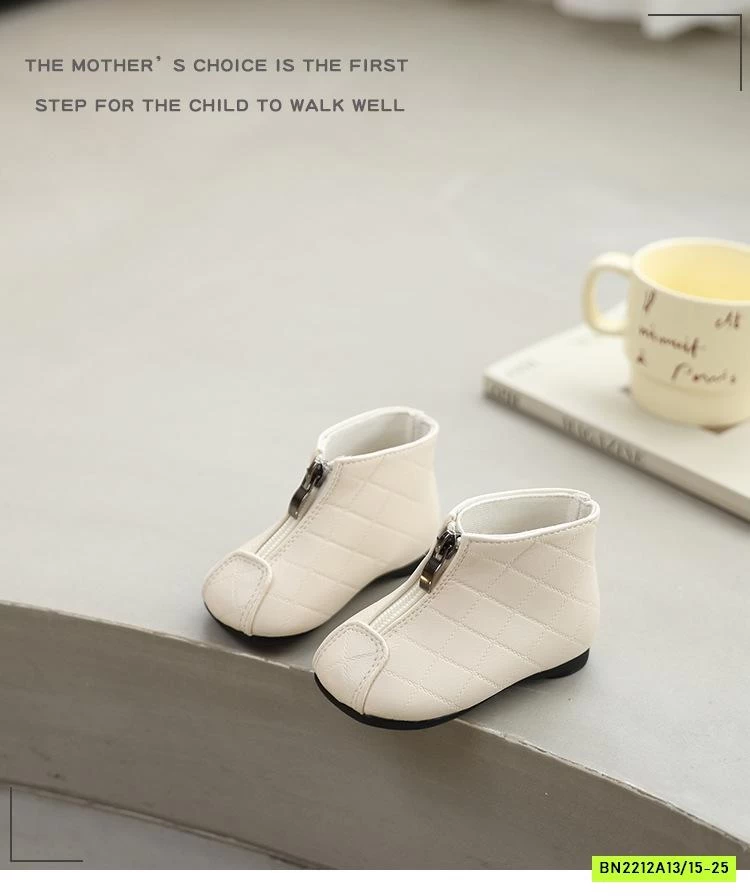 BOOT TRẦN TRÁM CỔ THẤP