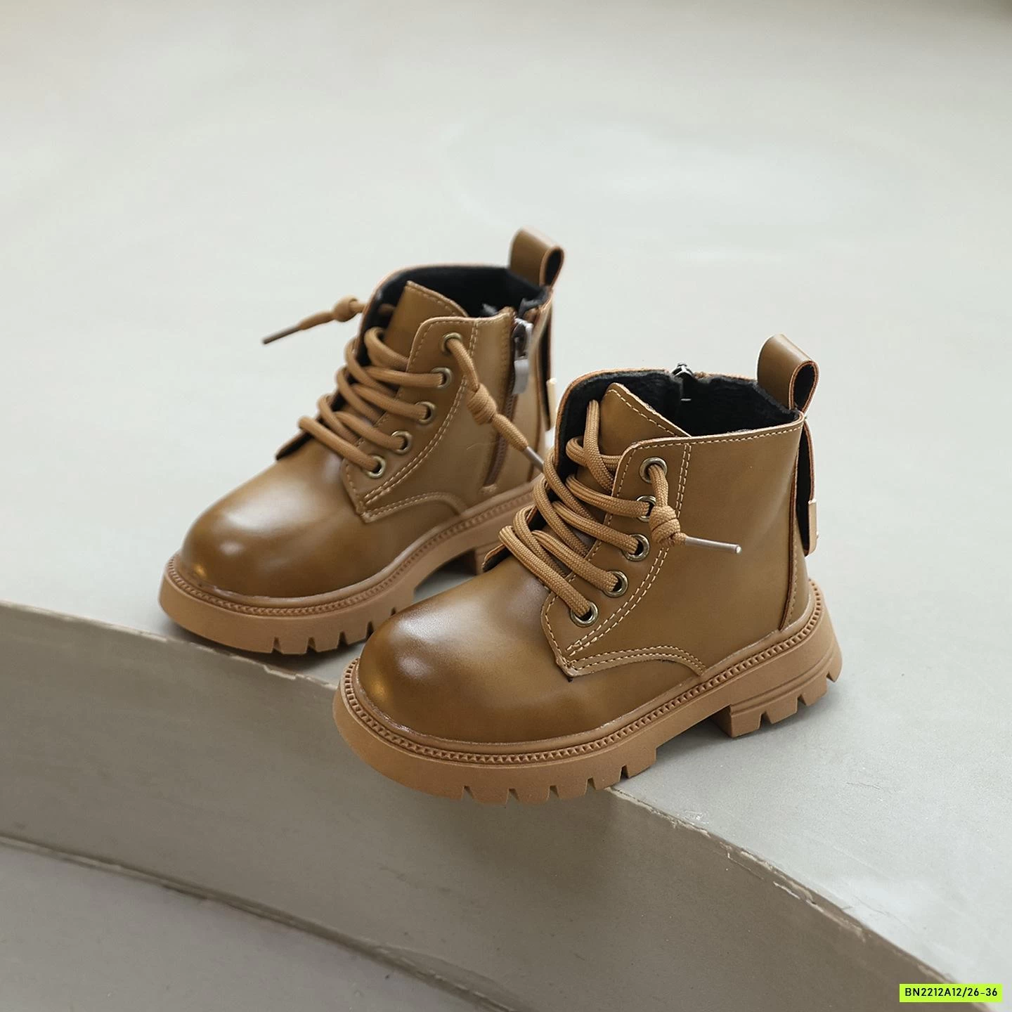 BOOT BÉ TRAI ĐẾ ĐINH CÁ TÍNH