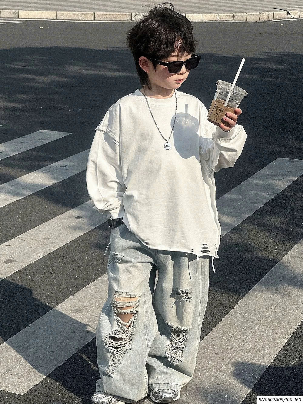 JEANS SUÔNG RÁCH AFTERMEE