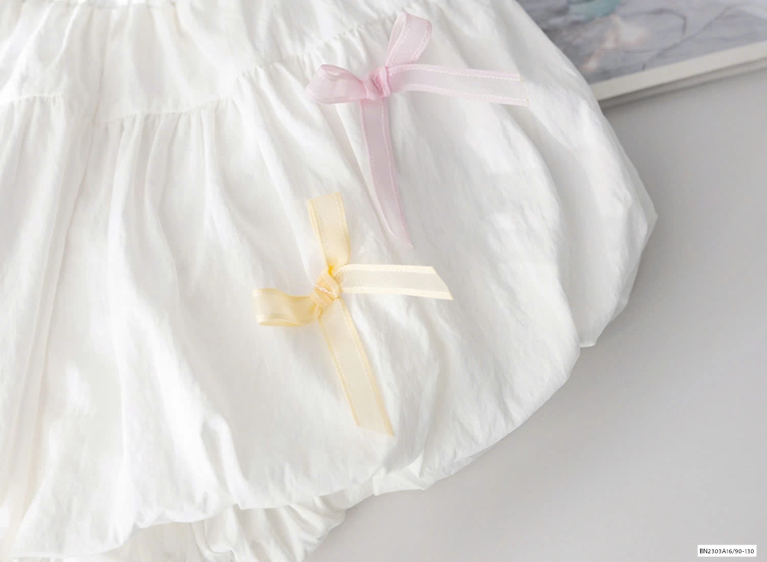 QUẦN BÍ GẮN NƠ