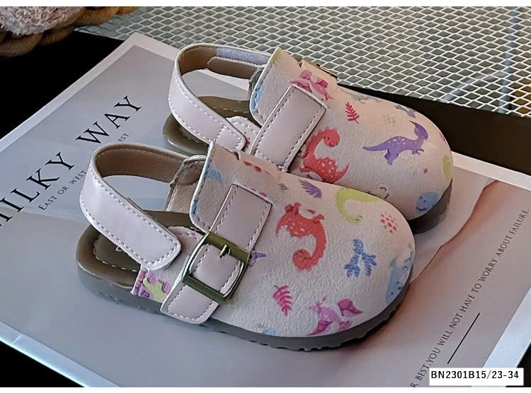 GIÀY ĐI BIỂN MÙA HÈ DA LỘN