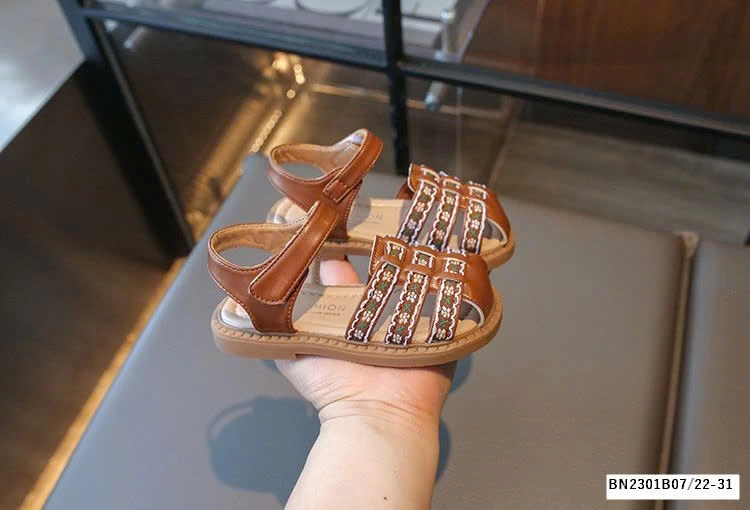 DÉP SANDAL RỌ QUAI HOA