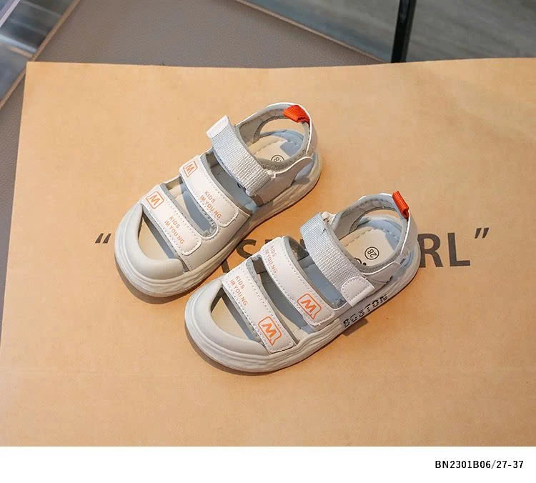 DÉP SANDAL HỌC SINH CHỮ W