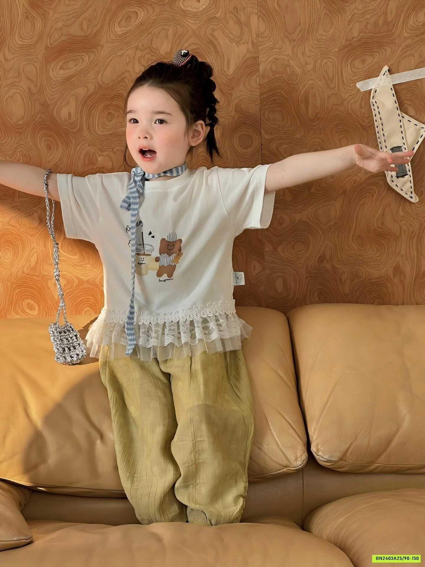 ÁO GẤU VIỀN REN MIX QUẦN ĐŨI BOOM