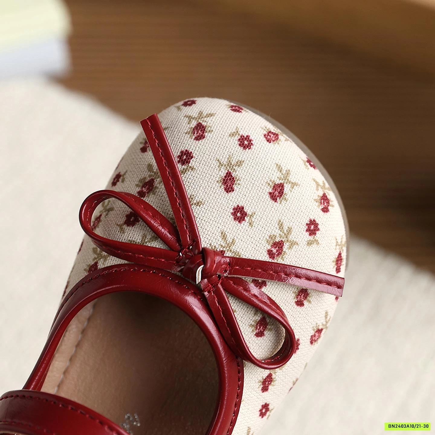 GIÀY BÚP BÊ HOA NHÍ GẮN NƠ