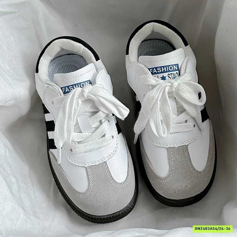 GIÀY THỂ THAO PHỐI SỌC BUỘC DÂY