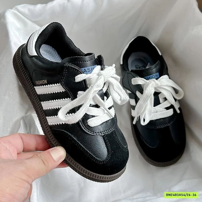 GIÀY THỂ THAO PHỐI SỌC BUỘC DÂY