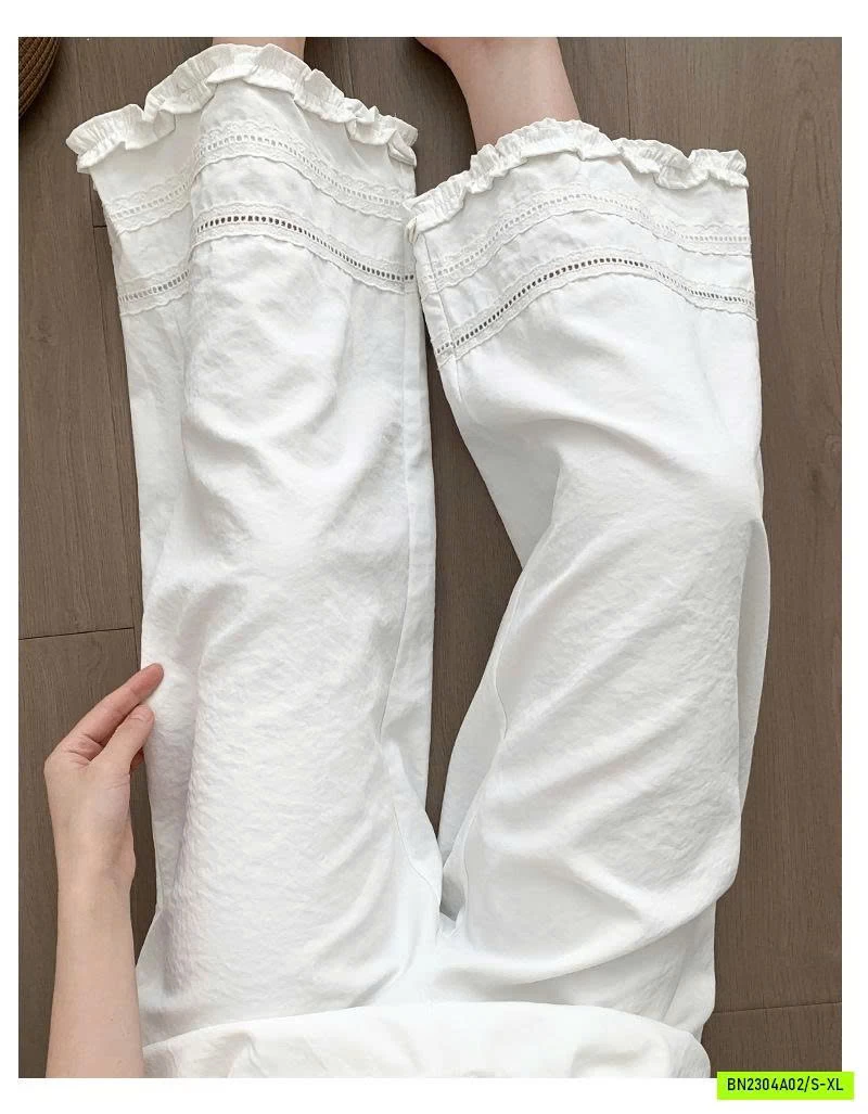 QUẦN SUÔNG ĐŨI VIỀN REN GẤU