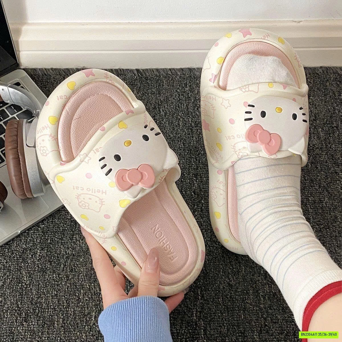 DÉP LÊ ĐẾ BÁNH MỲ KUTE