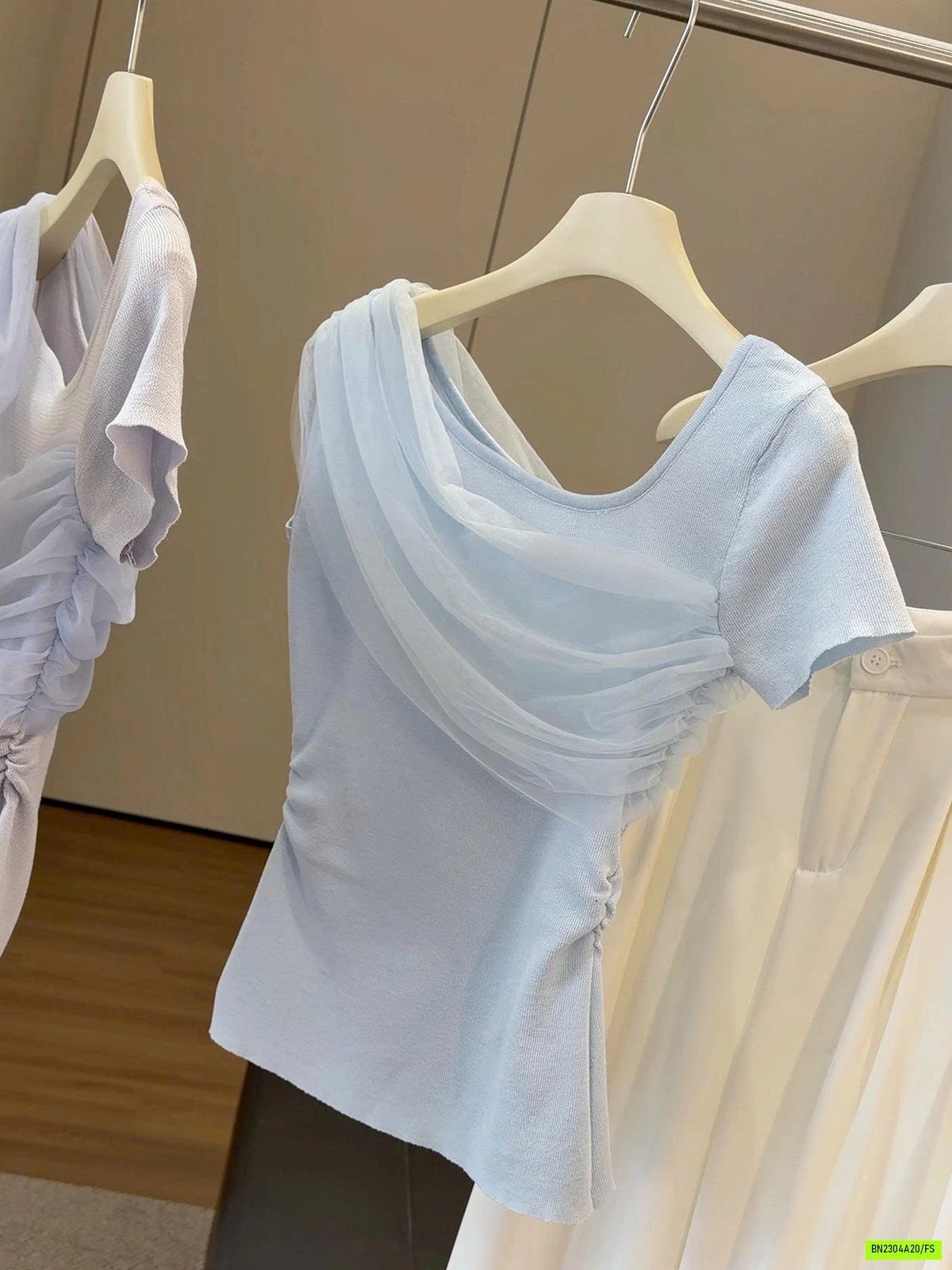 ÁO THUN RÚT EO PHỐI VOAN TIỂU THƯ ANNA