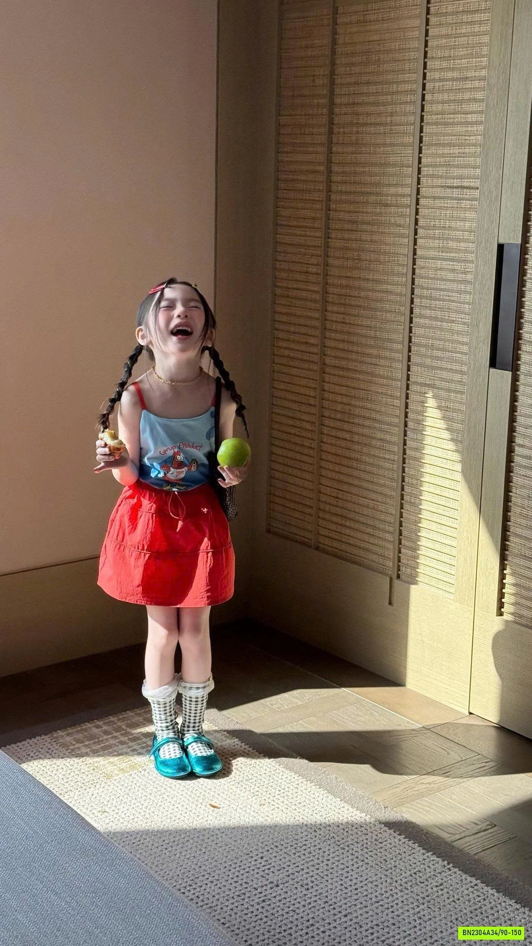 ÁO 2 DÂY GÀ CON MIX CV GIÓ