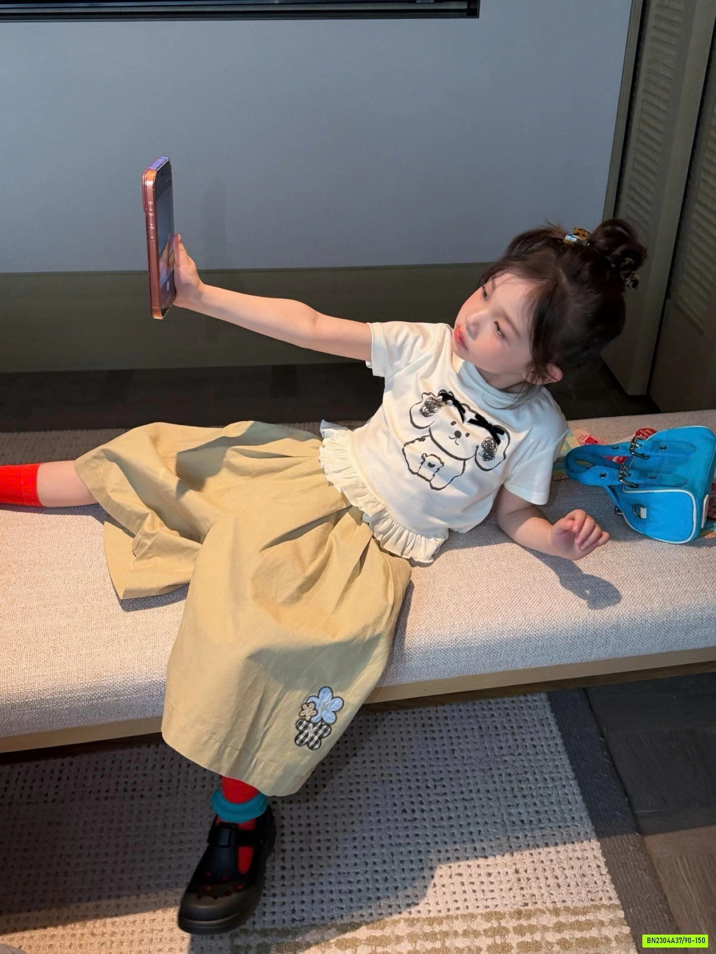 ÁO CÚN VIỀN BÈO MIX QUẦN ỐNG RỘNG