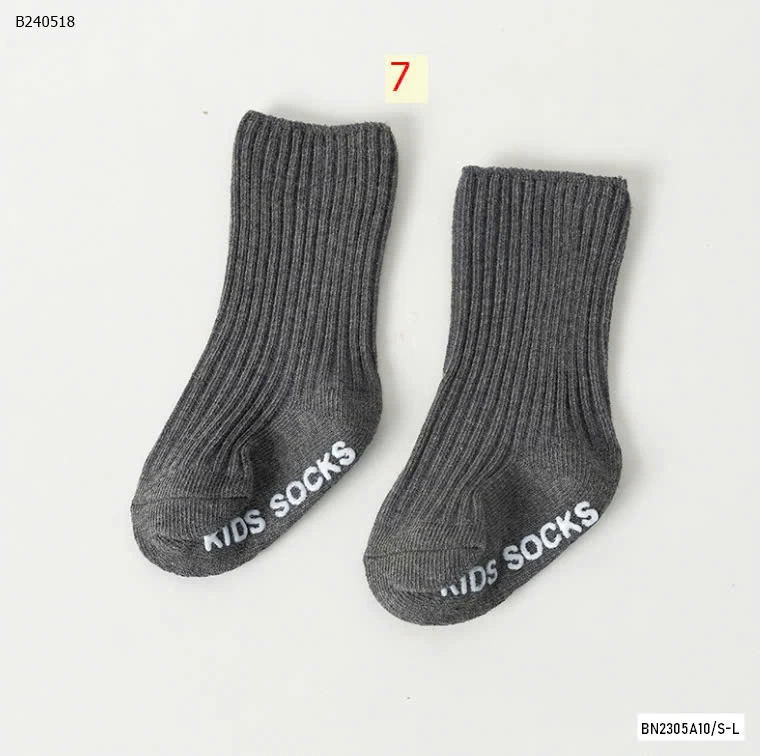 TẤT TRƠN MÀU CHỐNG TRƯỢT