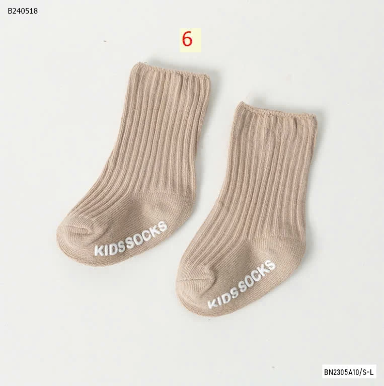 TẤT TRƠN MÀU CHỐNG TRƯỢT