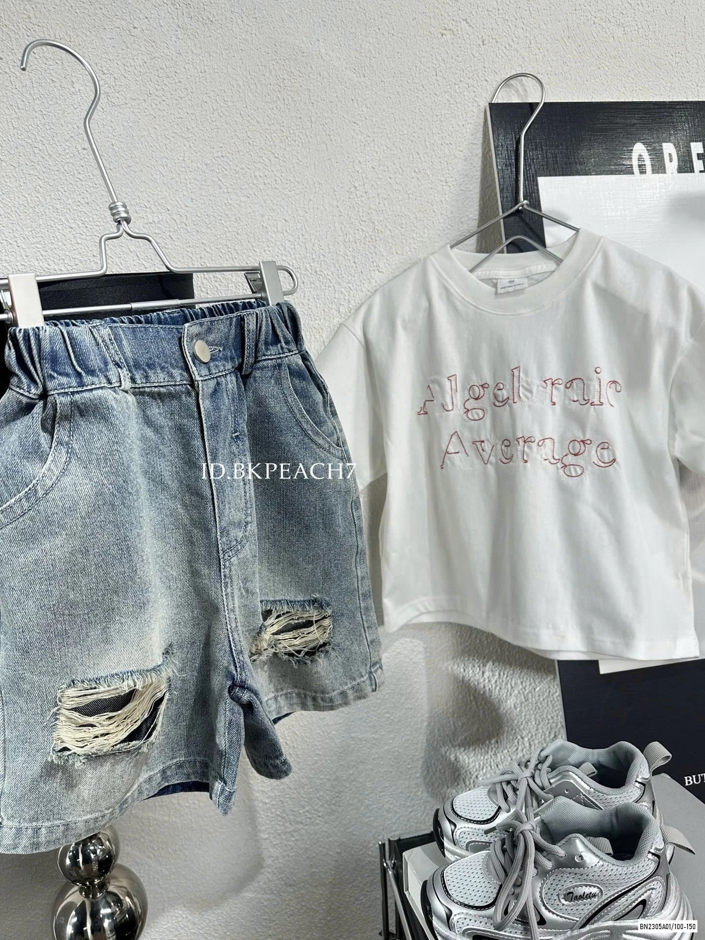 SHORT JEANS RÁCH GỐI